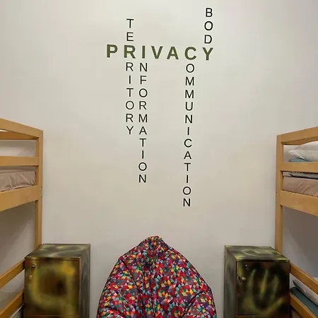 Konut Bandera Hostel Lviv