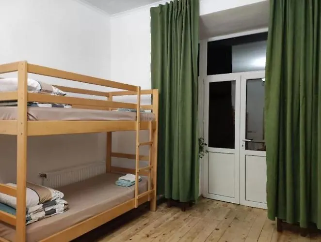 Bandera Hostel Condominio Leópolis